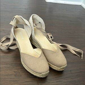 Soludos Women's Beige Espadrille Wedges